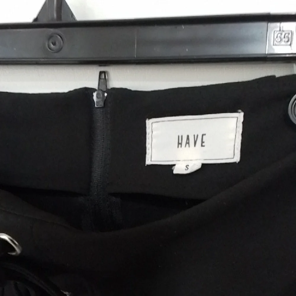 Lot of 4 Shorts Black and Gray Women's Shorts PRE-OWNED - Picture 3 of 11